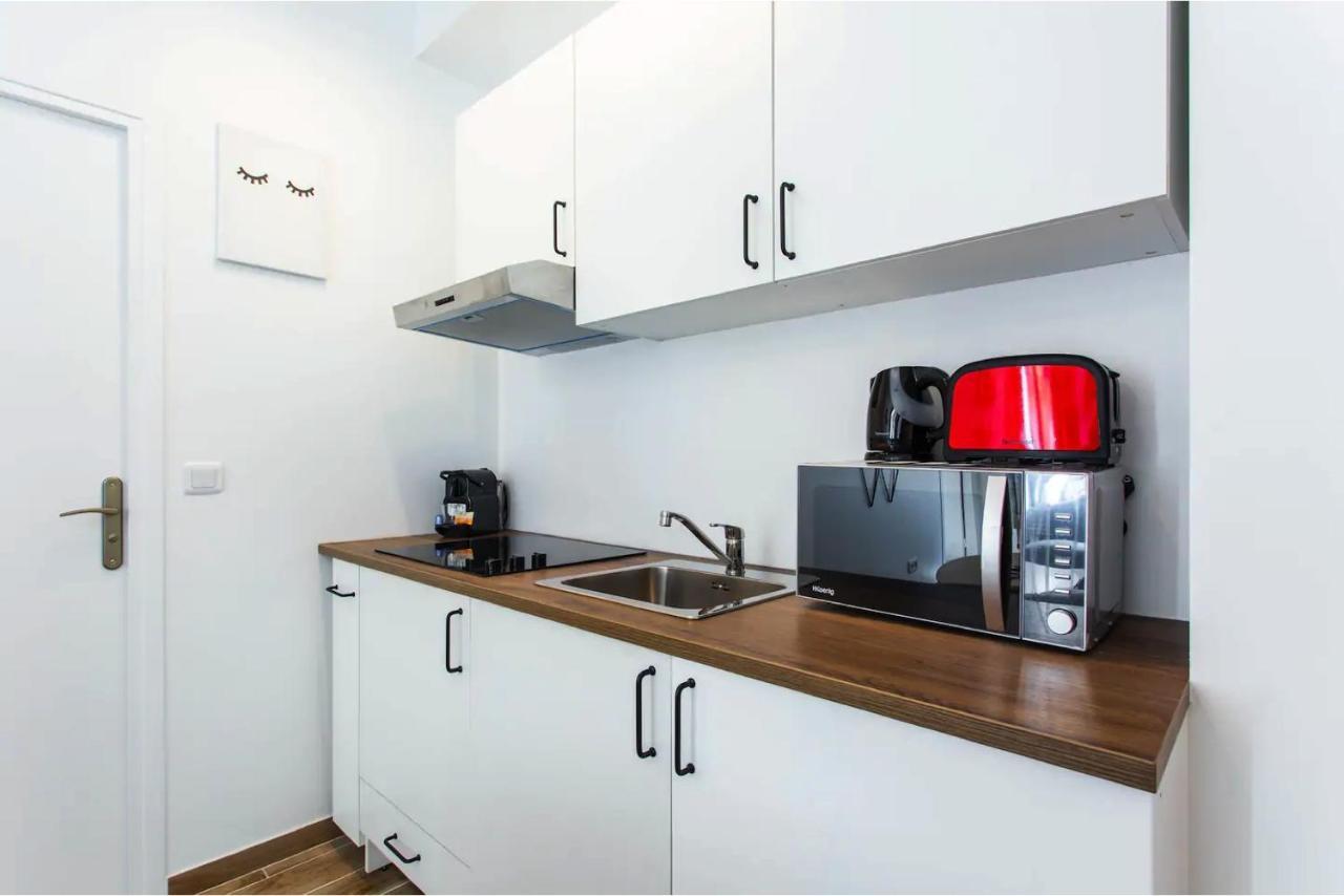 Apartmán Cmg Place De Clichy - Metro Europe Paříž Exteriér fotografie